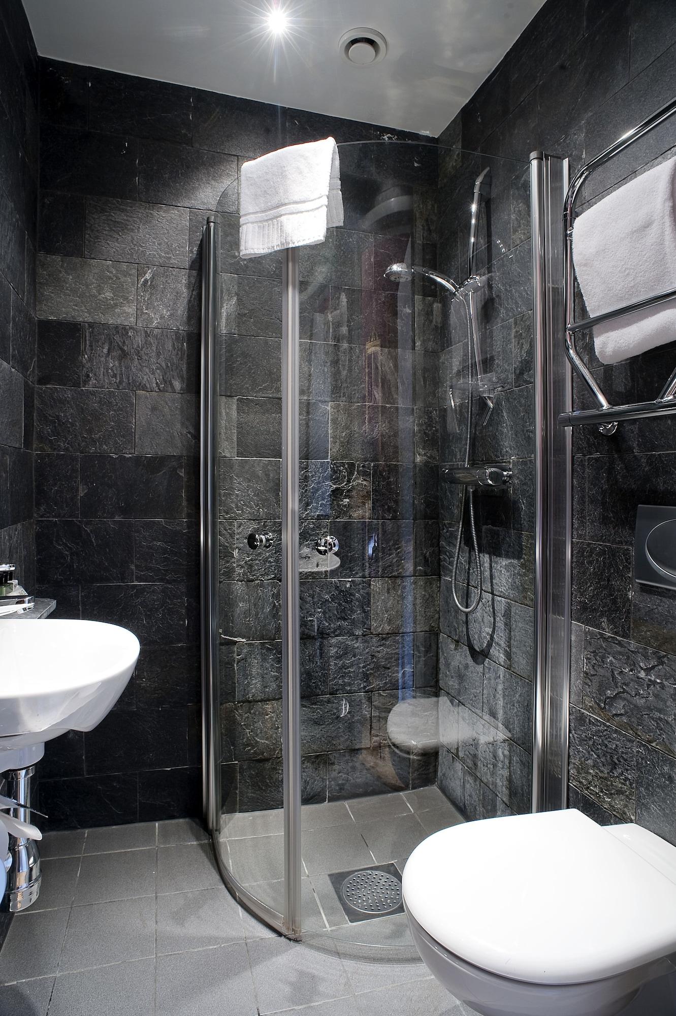Hellsten Hotell 4*